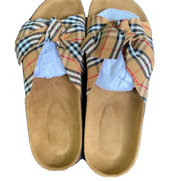 Unbranded Women’s Size 8 Tan Plaid Style Slippers Modeled On Cork This Sandals - Picture 4 of 6